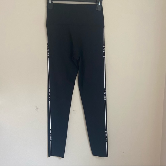 Offline by Aerie Medium Black High Rise Leggings - Picture 3 of 3